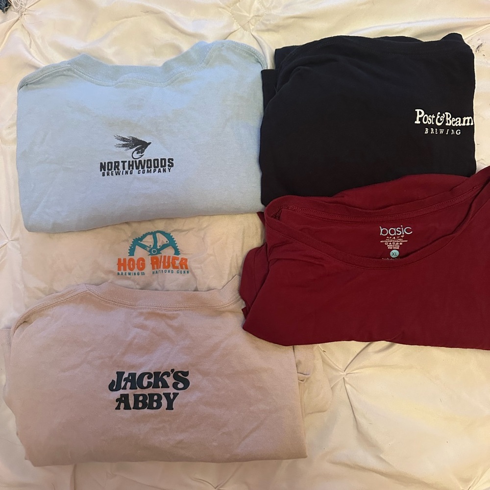 Lot of men’s brewery tshirts XL